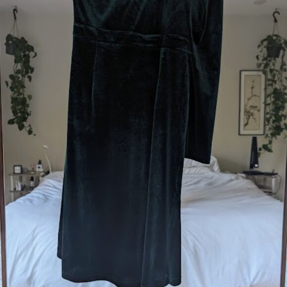 SHEIN SXY One Shoulder Puff Sleeve Draped Velvet Dress size - Picture 7 of 8